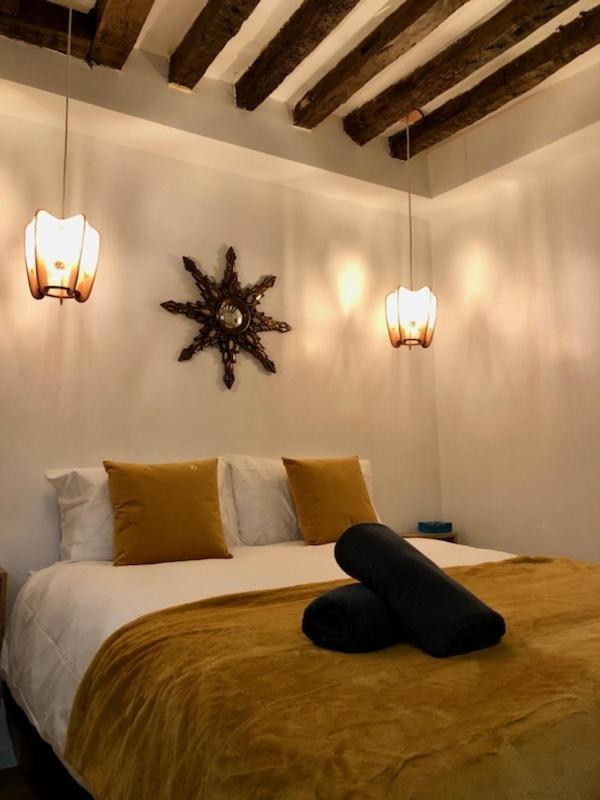 Cocoon Gallery Bed & Breakfast *