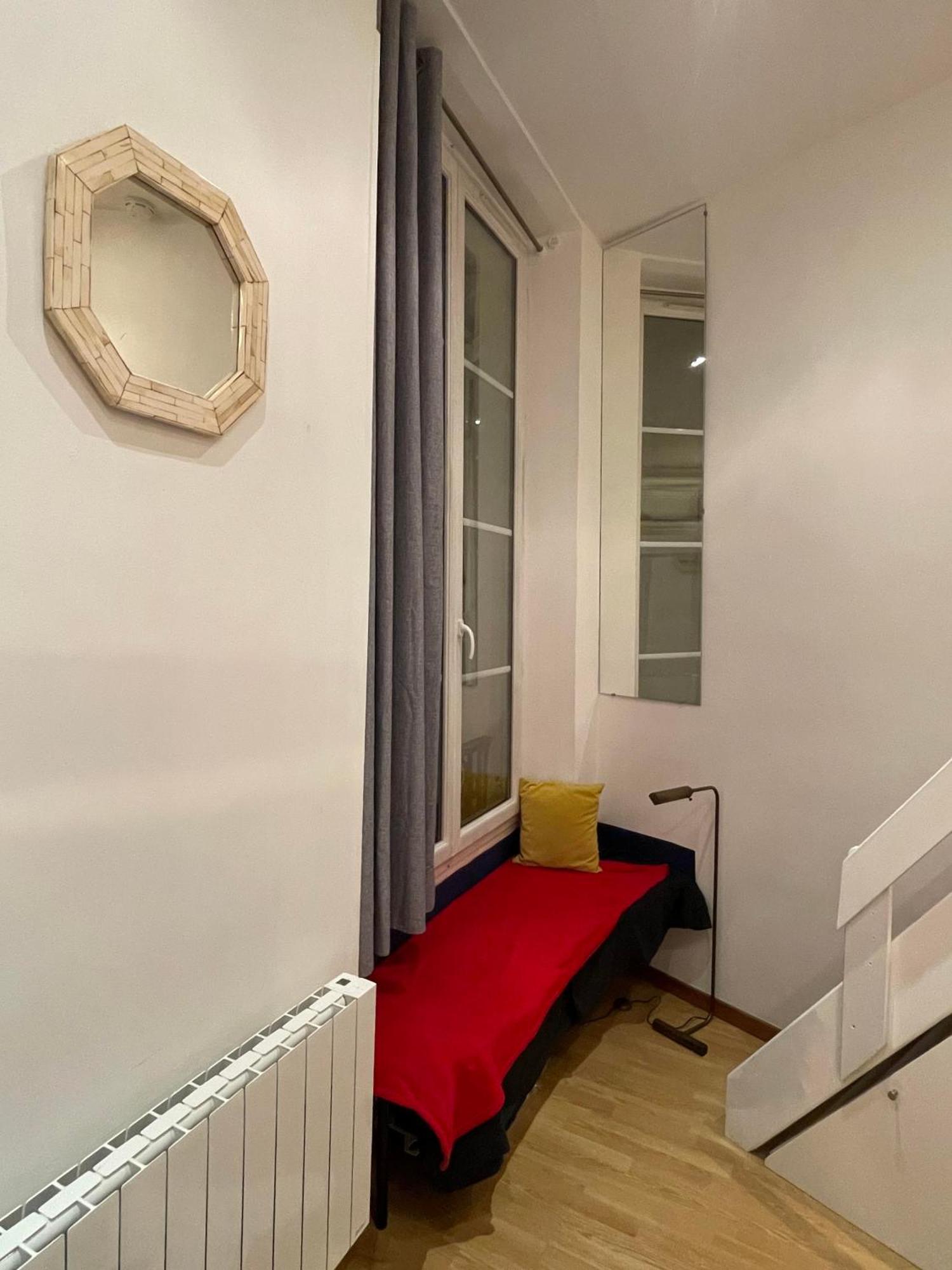 Cocoon Gallery Bed & Breakfast *